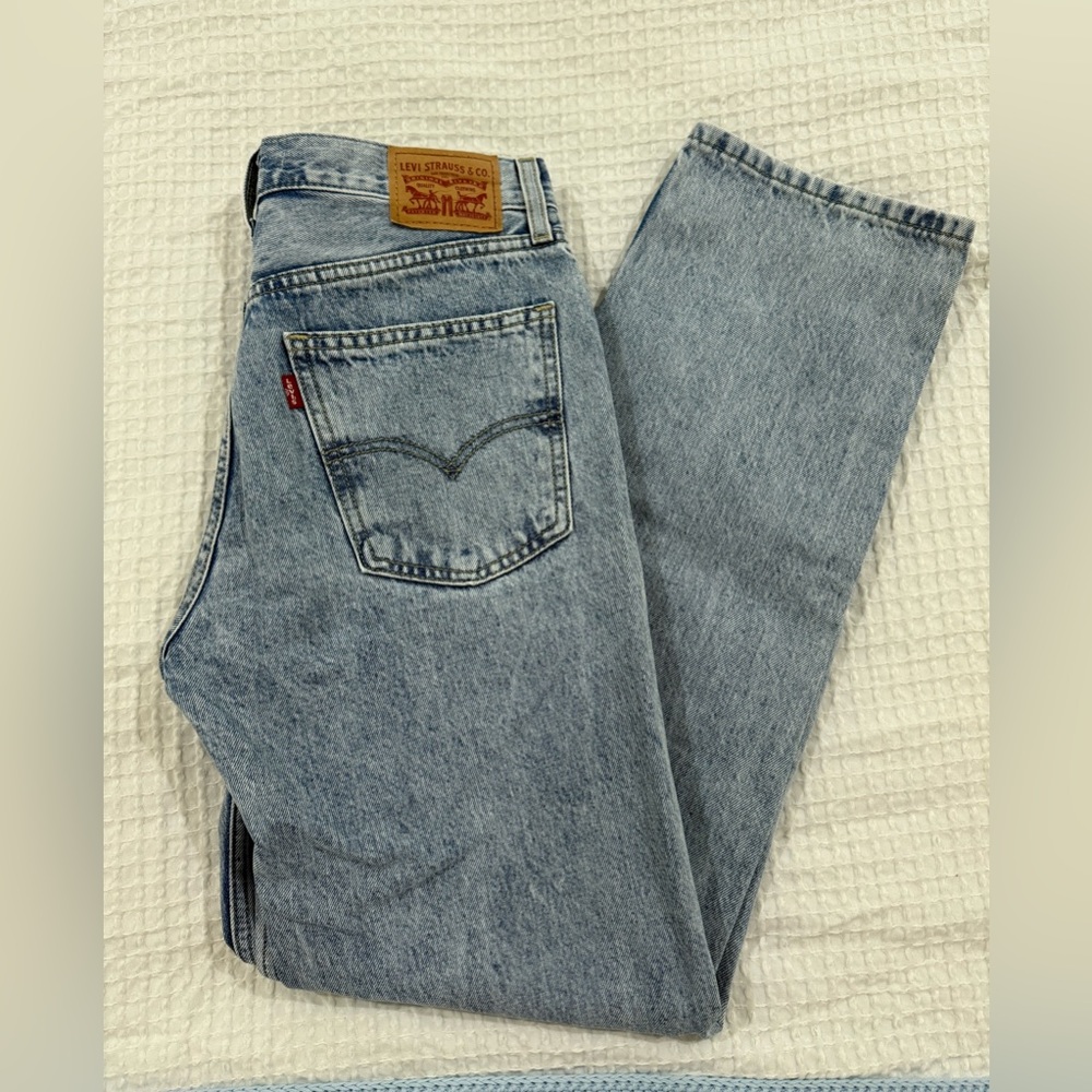 Levi Low Pro Jeans